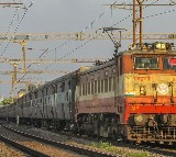 Visakha Express Firing Incident After Robbery Attempt in Palnadu