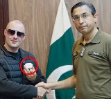 British YouTuber Miles Routledge Finds Airpods in Pakistan