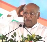 Mallikarjun Kharge Slams Narendra Modi for Stopping Pakistan War
