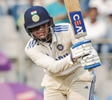 VVS Laxmans Special Gift to Youth Team Lessons from Gills Innings