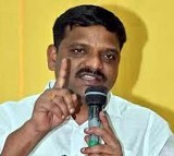 Teenmar Mallanna case filed after clash with Telangana Jagruthi activists