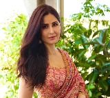 Priyanka Chopra, Kareena Kapoor & others from Bollywood wish Katrina Kaif on her 42nd birthday