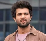 Vijay Deverakonda admitted to hospital with dengue fever