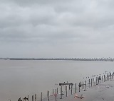 Dhavaleswaram Godavari River Flood Fury Video