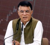 Rahul Gandhi postpones his press conference, following Shibu Soren’s demise