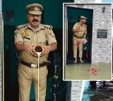 Floodwaters come calling UP cop performs Ganga aarti at doorstep