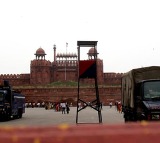 Dummy Bomb Goes Undetected In Red Fort Security Drill 7 Cops Reprimanded