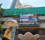 Indian stock market closes higher in volatile session amid fresh US tariff concerns