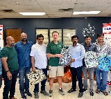 డాలస్ లో తానా ఆధ్వర్యంలో పేద విద్యార్థులకు  స్కూలు బ్యాగ్యుల పంపిణీ
