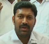 Avinash Reddy boycotts re polling in Pulivendula