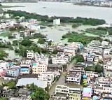 Heavy rains trigger flash floods in parts of Telangana