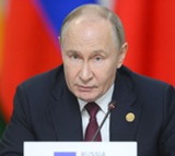 Vladimir Putins Bodyguards Carried Poop Suitcase To Alaska Summit