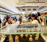 Gold falls by Rs 600 this week, silver also declines