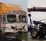 8 Pilgrims Dead 43 Injured As Container Truck Hits Tractor Trolley In Uttar Pradesh