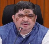 Ponnam Prabhakar Challenges Bandi Sanjay to Prove Victory Without Fake Votes