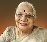 Allu Arjun's grandmother Allu Kanakaratnam passes away; actor Ram Charan cancels shoot to participate in last rites