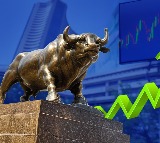 Indian indices end marginally up as profit booking, IT stocks erase early gains