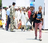 India repatriates Pakistani fishermen and civilian prisoners