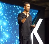 Akshay Kumar reveals who he ‘loves more’