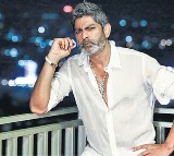 Jagapathi Babu Challenged by Kapil Sharma on Show