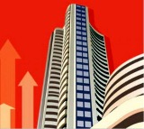 Stock market rises for 3rd consecutive day on US Fed rate cut, buying in IT sector