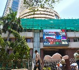 Stock market settles flat, auto and financial services stock gain