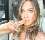 Jennifer Aniston reveals whom she calls in times of distress