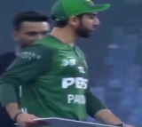 Pakistan captain through away the award cheque