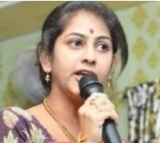 Yaminisharma Fires on Sharmila Over Temple Construction Remarks
