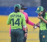 Women’s World Cup: 'Bugs break' halts play, India reach 154/4 in clash with Pakistan