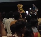 Rishab Shetty Kantara Theatre Spectacle Panjurli God Appearance Shocks Audience
