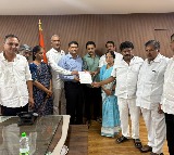 BRS leaders stage protest over bus fare hike in Hyderabad