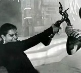 Kajol treats with a throwback pic with SRK as she wins her 7th black lady