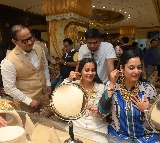 Gold coins to cars, India witnesses record-breaking festive sales