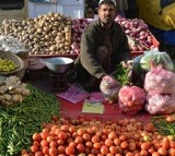 Pakistan pays heavily for Afghan conflict tomato prices jump to Rs 600 per kg