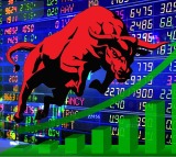 Sensex surges 700 points, Nifty reclaims 26,000 as IT stocks lead market rally