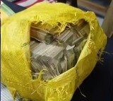 Madurai Woman Selvamalini Returns Bag with Rs 17 Lakhs Fifty Thousand Found on Road