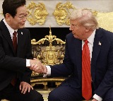Trump arrives in South Korea for high-stakes summits with Lee, Xi