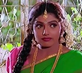 Ravali Former Star Heroine Unrecognizable Now Photo