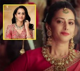 Balakrishnas Daughter Tejaswini Becomes Jewelry Brand Ambassador