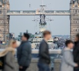 UK health agency warns of rising meningitis threat among young people