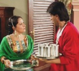 When Shah Rukh Khan surprised Himani Shivpuri by revealing he was a ‘junior artist’ in her movie