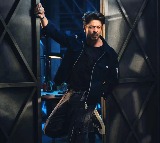 SRK skips customary fan meet on birthday after being advised by authorities