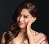 This is how Rashmika Mandanna reacts when a fan asks her to be his Valentine