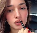 Tamannaah Bhatia does her makeup in the car with the 'hands of a surgeon'