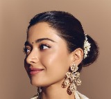 Rashmika Mandanna pens a love letter to all the 'girlies growing into the woman they love'