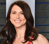 MacKenzie Scott Donates 1925 Billion Dollars After Divorce Sets New Record
