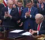 Longest US govt shutdown ends as Trump signs legislation to fund federal operations (Ld)