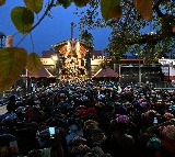 Rush continues at Sabarimala; fresh restrictions to curb overcrowding