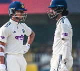 2nd Test: India lose wickets in heap, reach 102/4 at tea